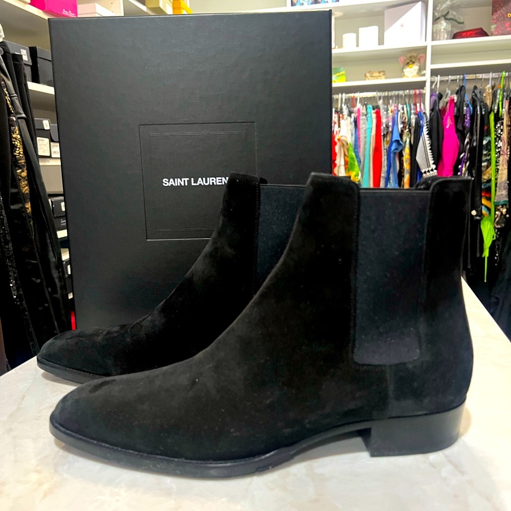 Saint Laurent Man Suede Chelsea Boots original price$1,190 New in Box size10/43